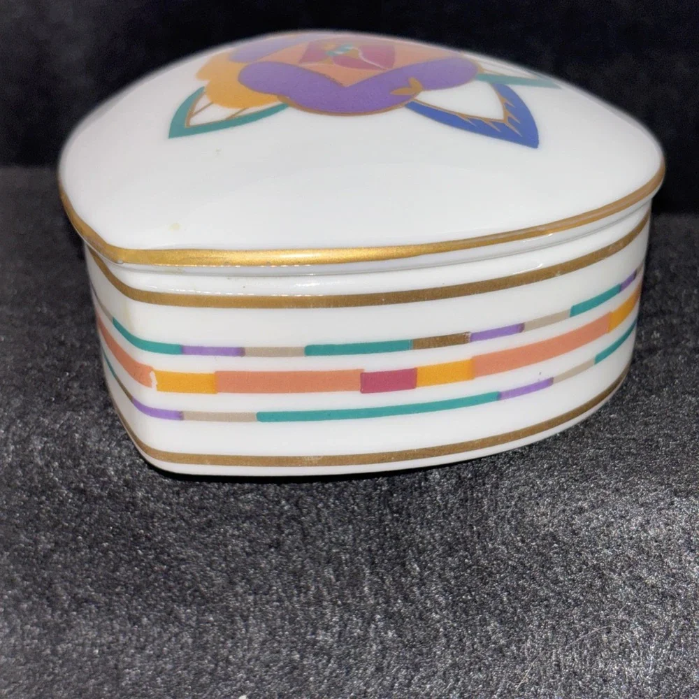 Sigma Taste Setter Japan‎ Limelight By Minilla Porcelain Heart Trinket Box RARE